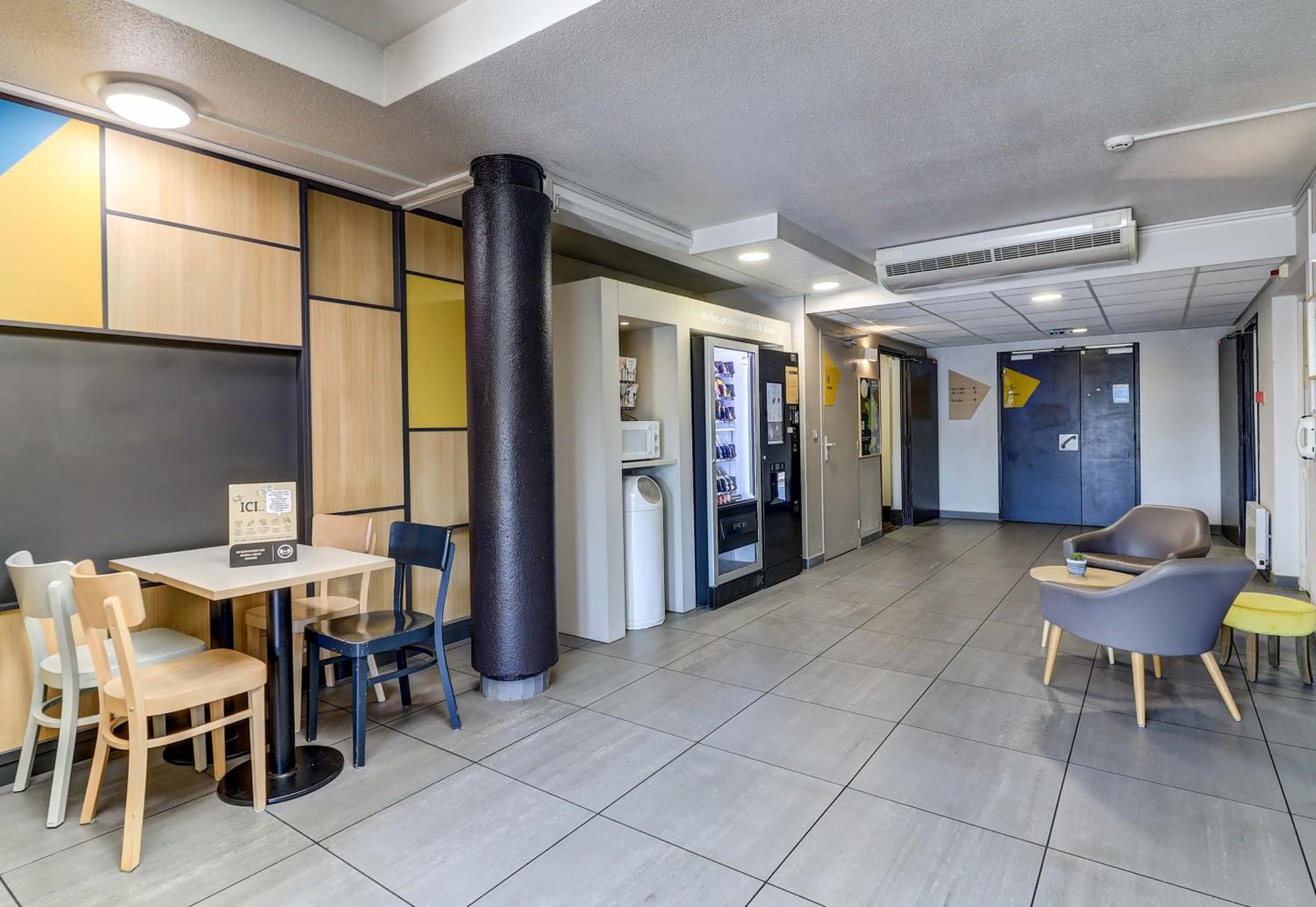 B&B Hotel Dijon Nord Zenith Bagian luar foto