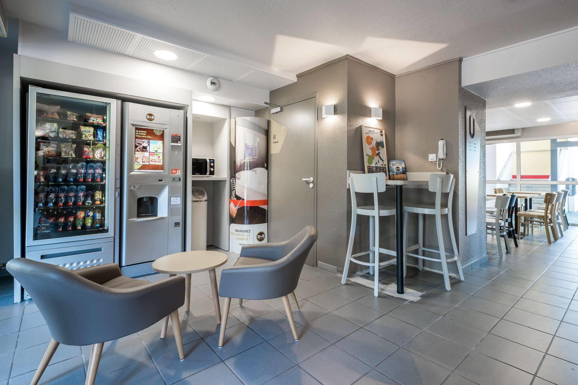 B&B Hotel Dijon Nord Zenith Bagian luar foto