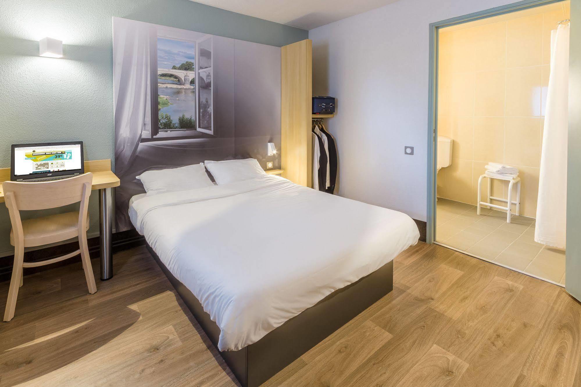 B&B Hotel Dijon Nord Zenith Bagian luar foto