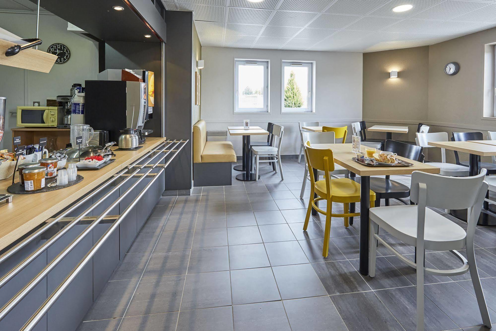 B&B Hotel Dijon Nord Zenith Bagian luar foto